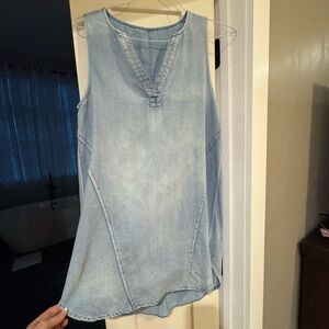 Cupshe Light Wash Denim V‑Notch Sleeveless Mini Dress